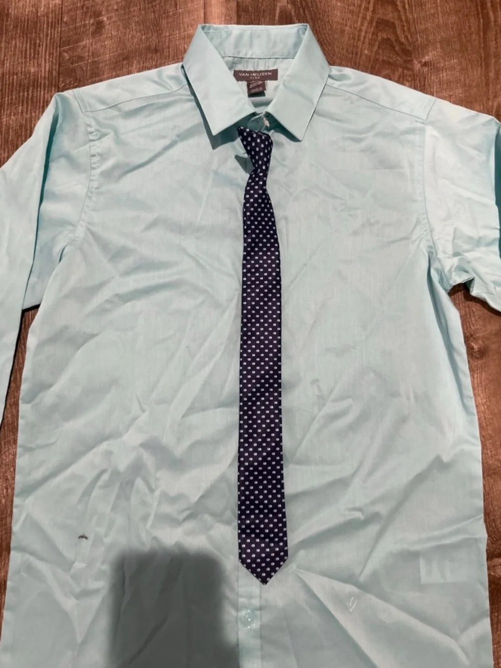 Van Heusen Dress Shirt and Clip Tie Set aqua/ light blue Boys size Large 14-16.